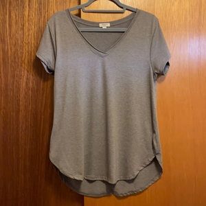 Dylan v-neck T in Heather grey, size medium